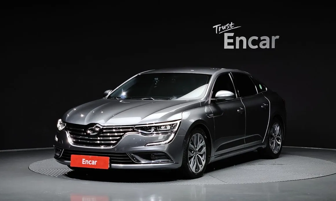Renault SM6