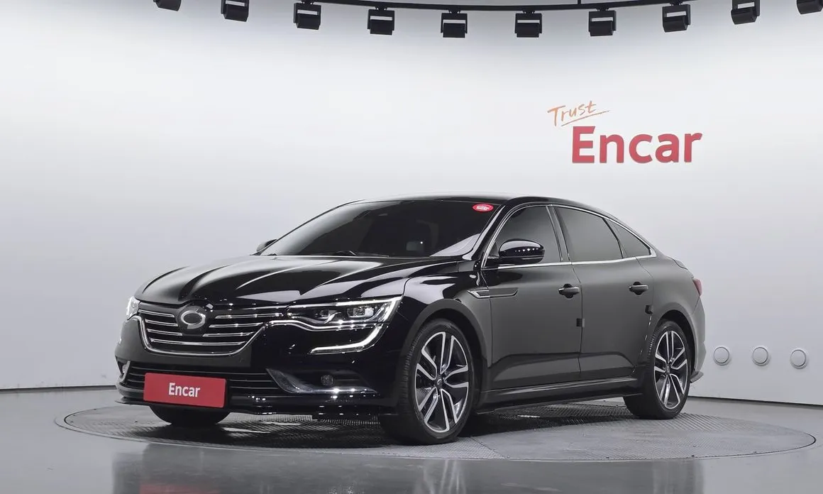 Renault SM6