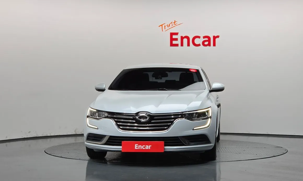 Renault SM6