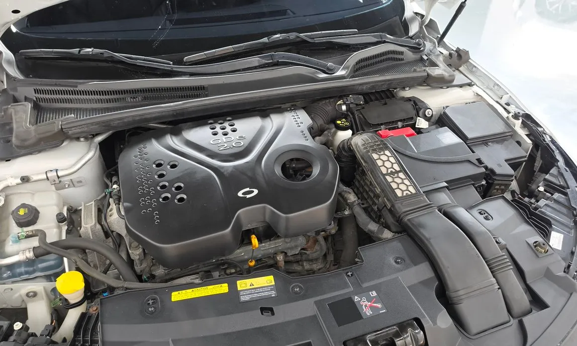 Renault SM6