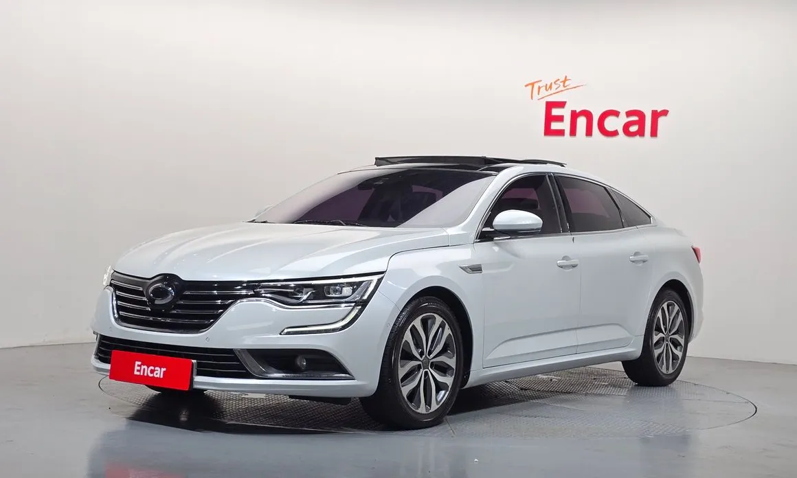 Renault SM6