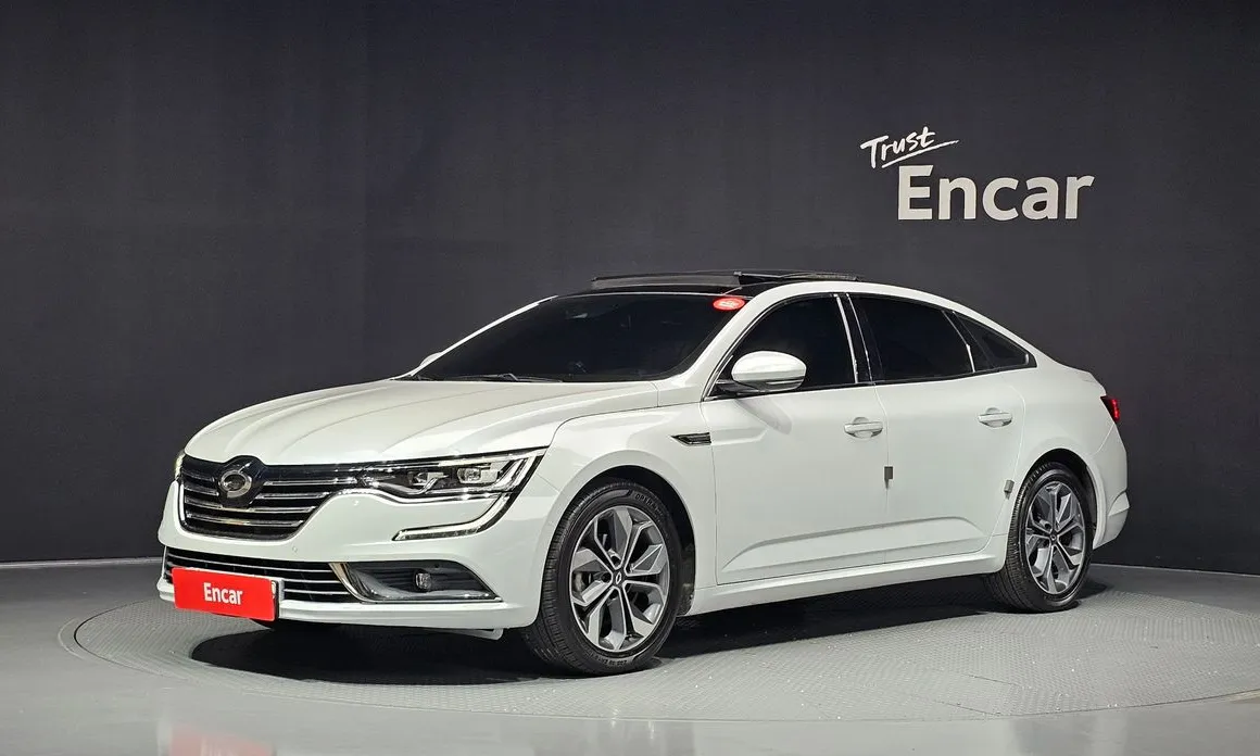 Renault SM6
