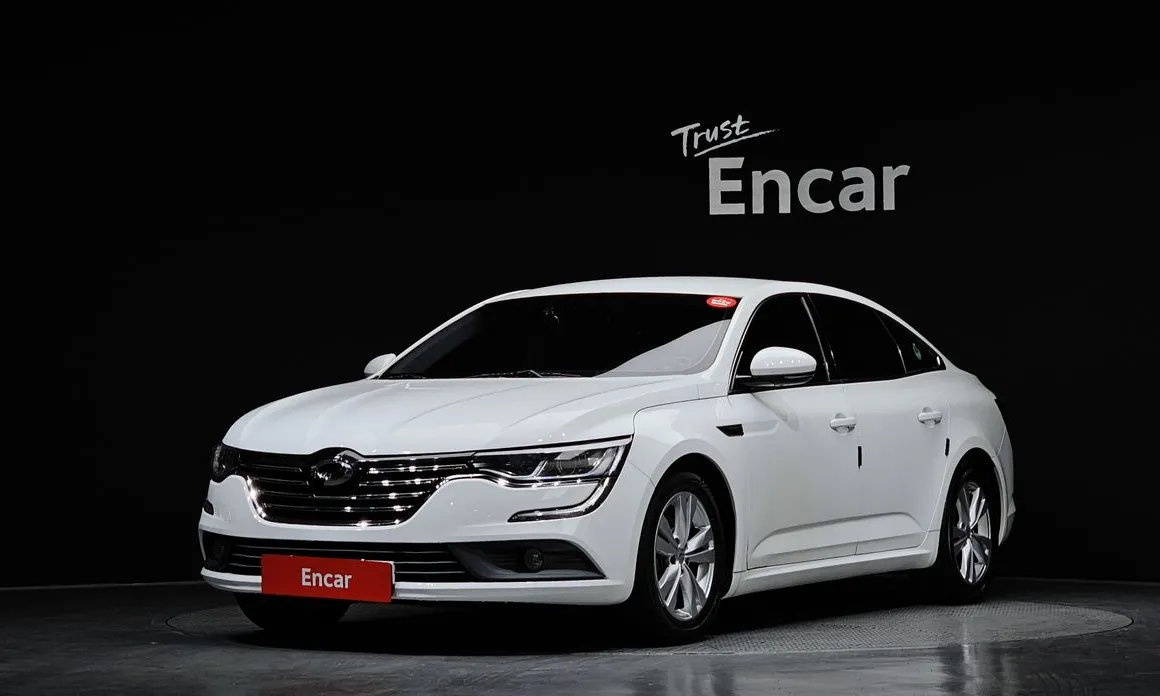 Renault SM6