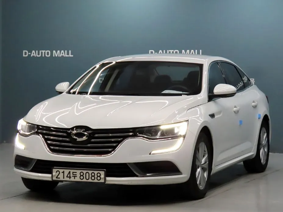 Renault SM6
