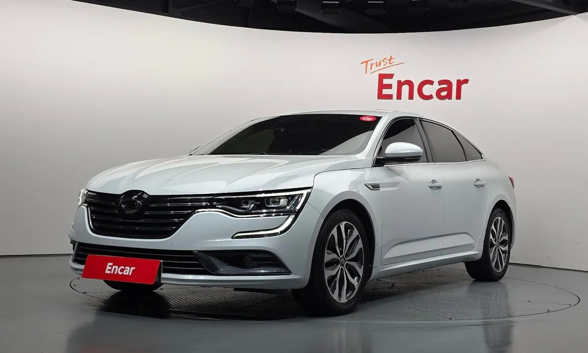 Renault SM6