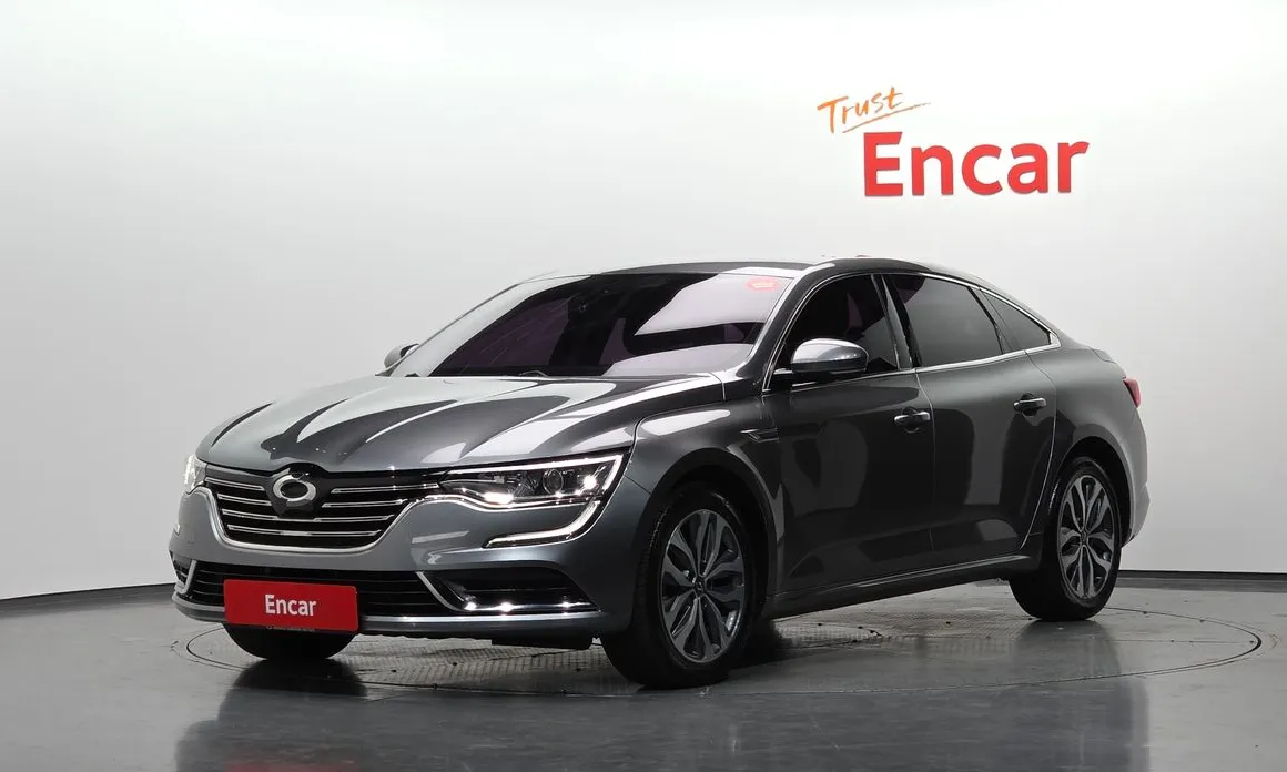 Renault SM6