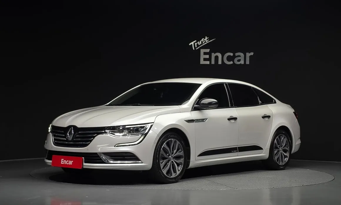 Renault SM6