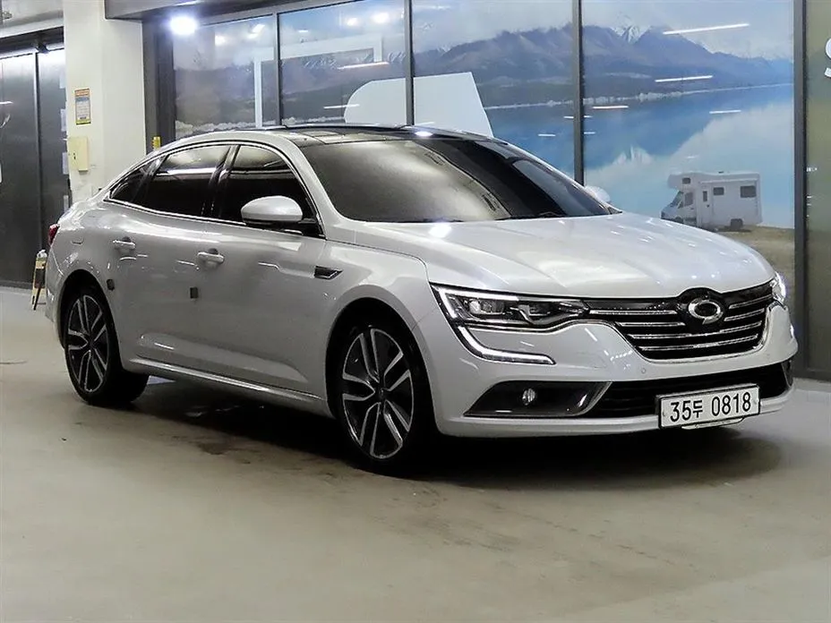 Renault SM6