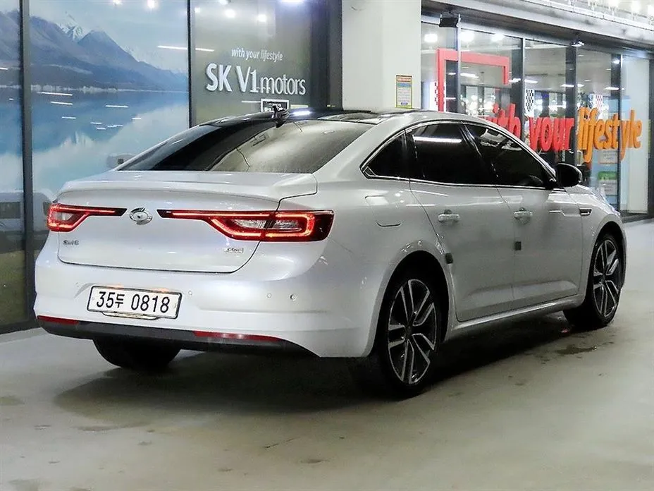 Renault SM6