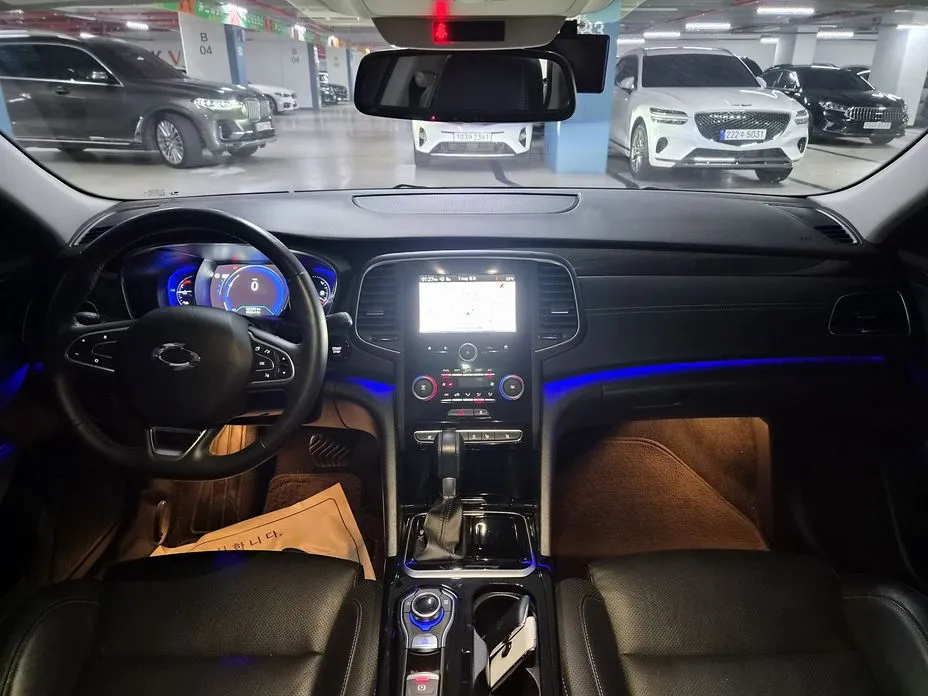 Renault SM6