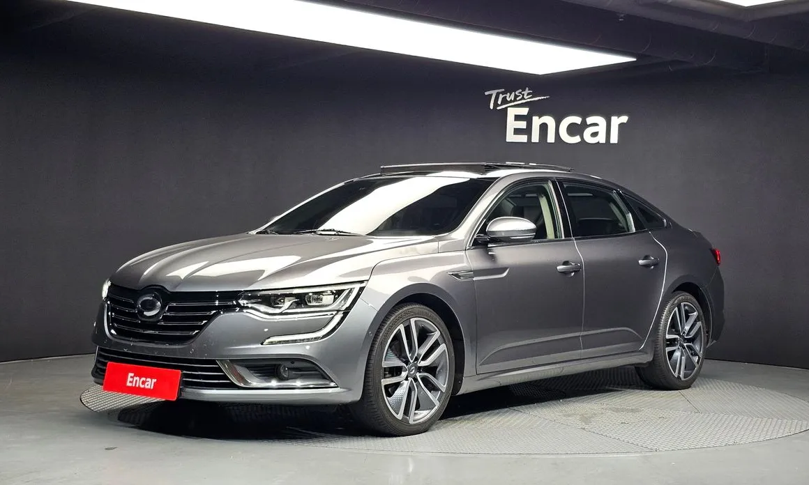 Renault SM6
