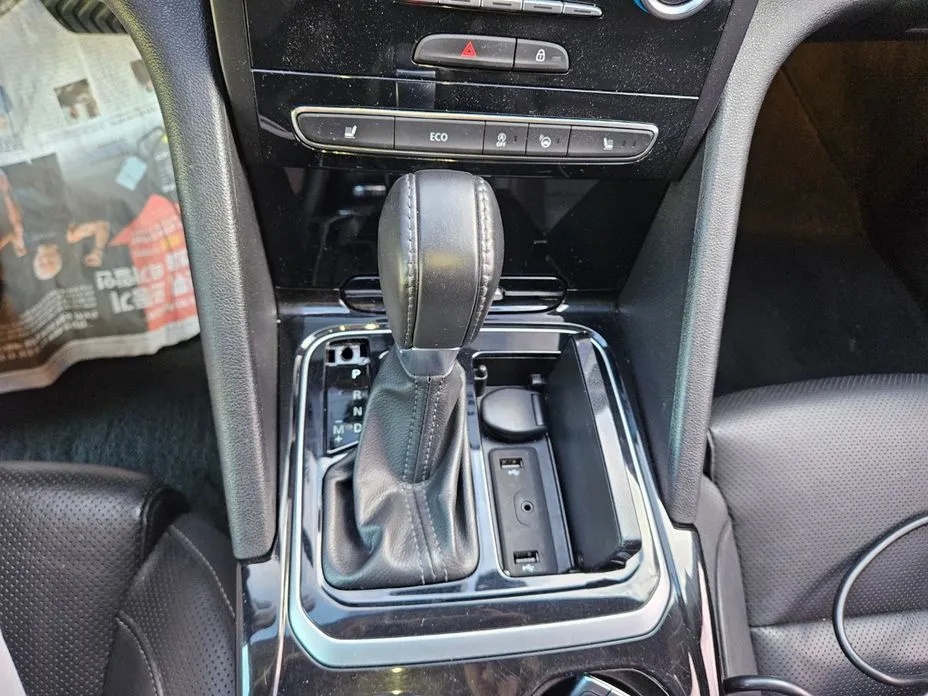 Renault SM6