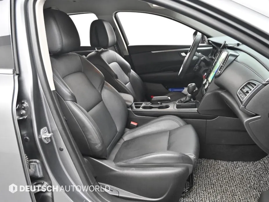Renault SM6