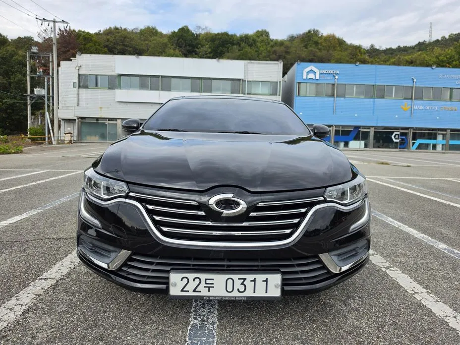 Renault SM6