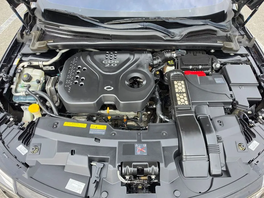 Renault SM6