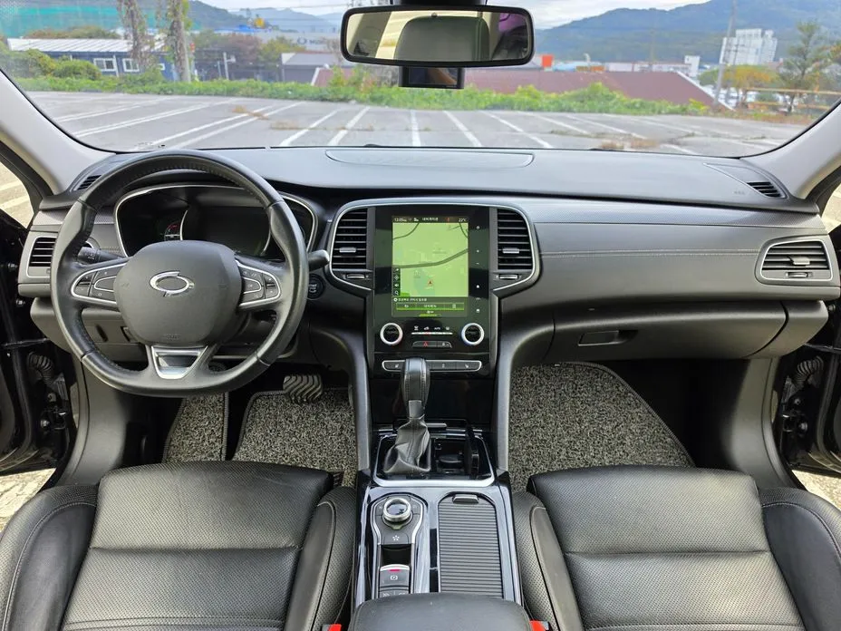 Renault SM6