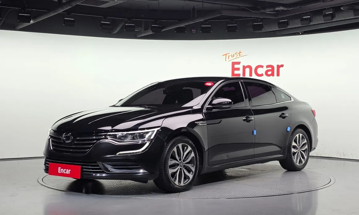 Renault SM6