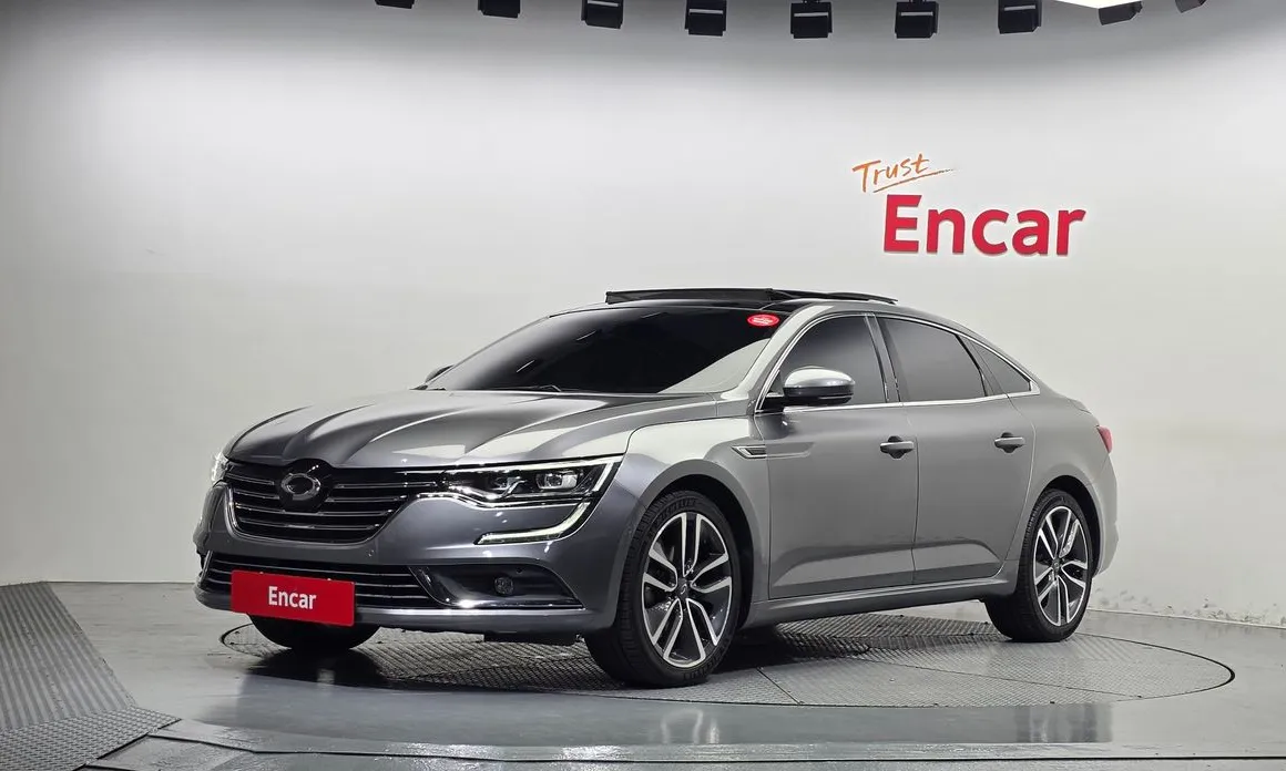 Renault SM6