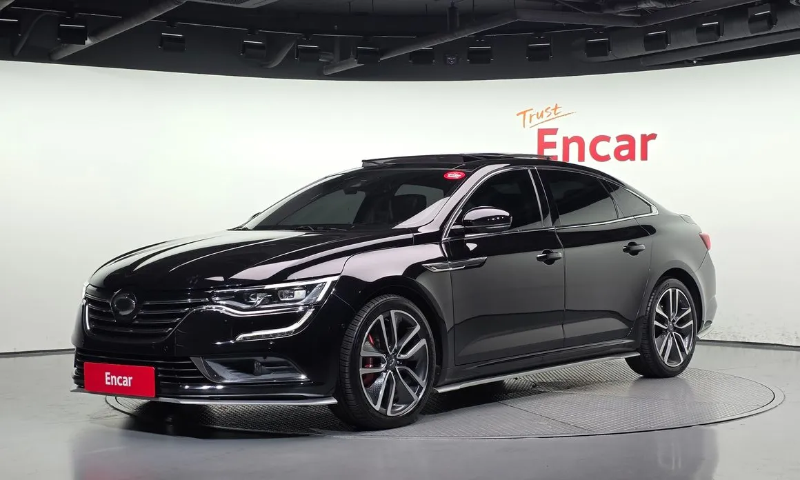 Renault SM6