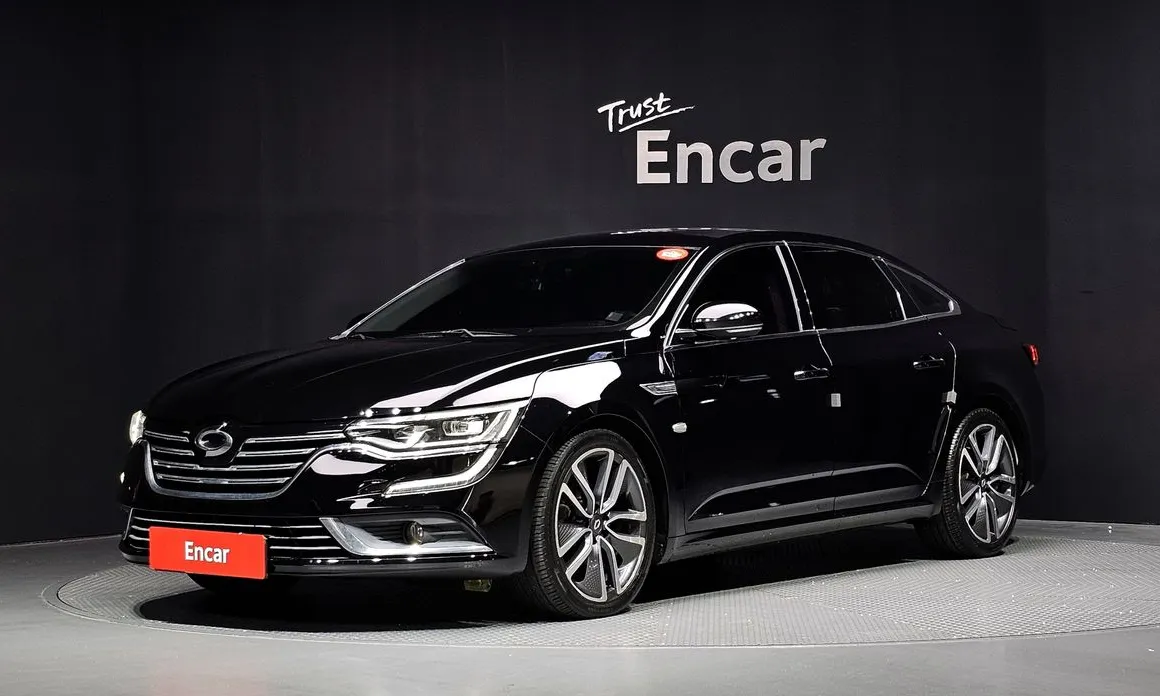 Renault SM6
