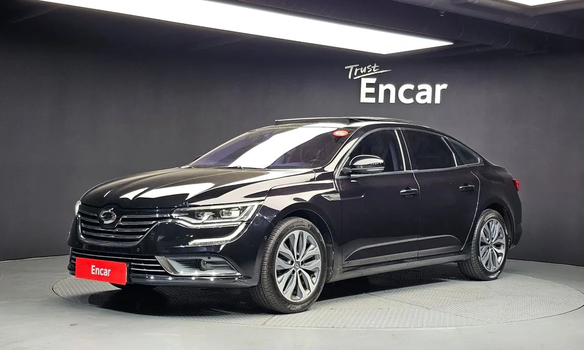Renault SM6