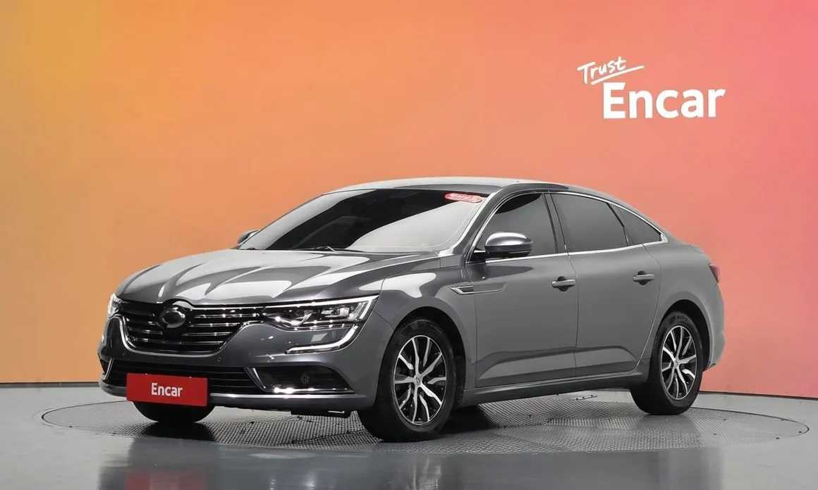 Renault SM6