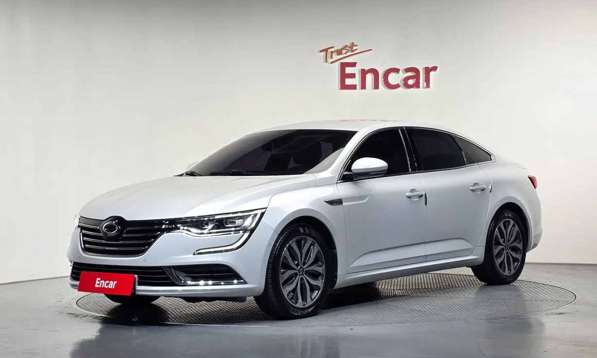 Renault SM6