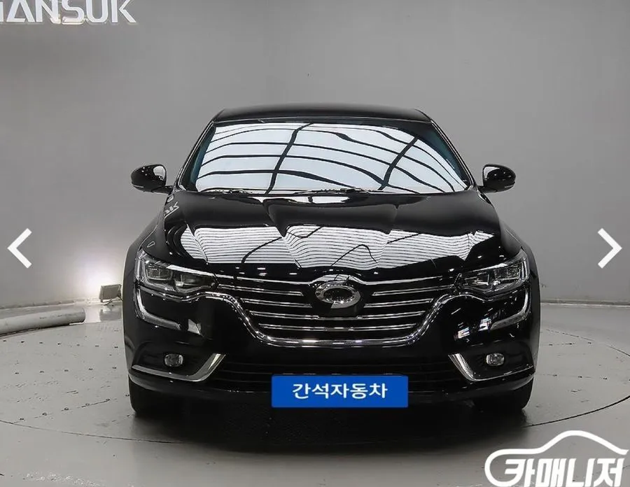Renault SM6