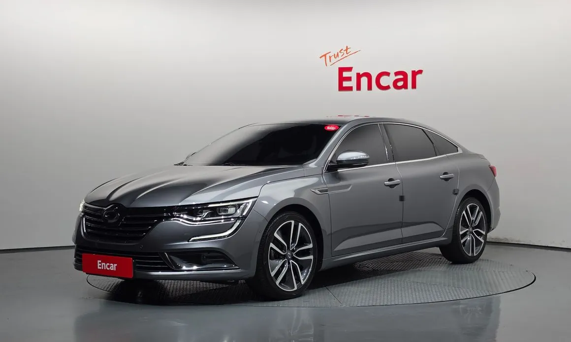 Renault SM6
