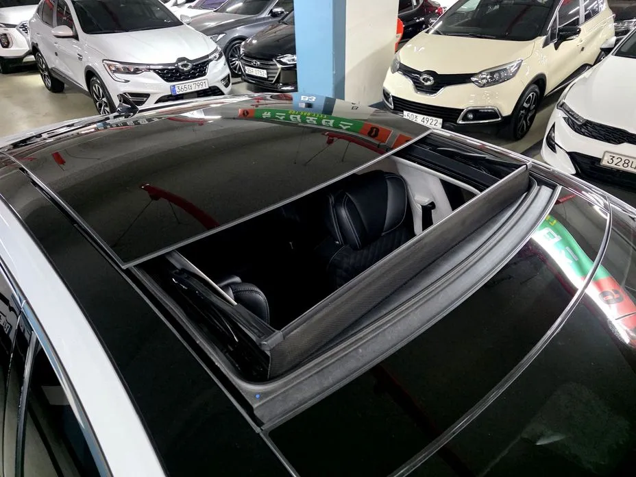 Renault SM6