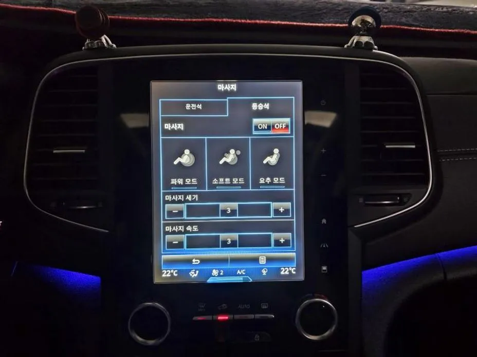 Renault SM6