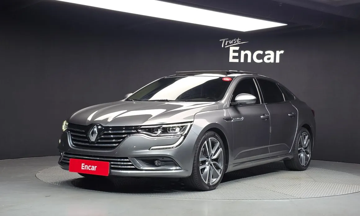 Renault SM6
