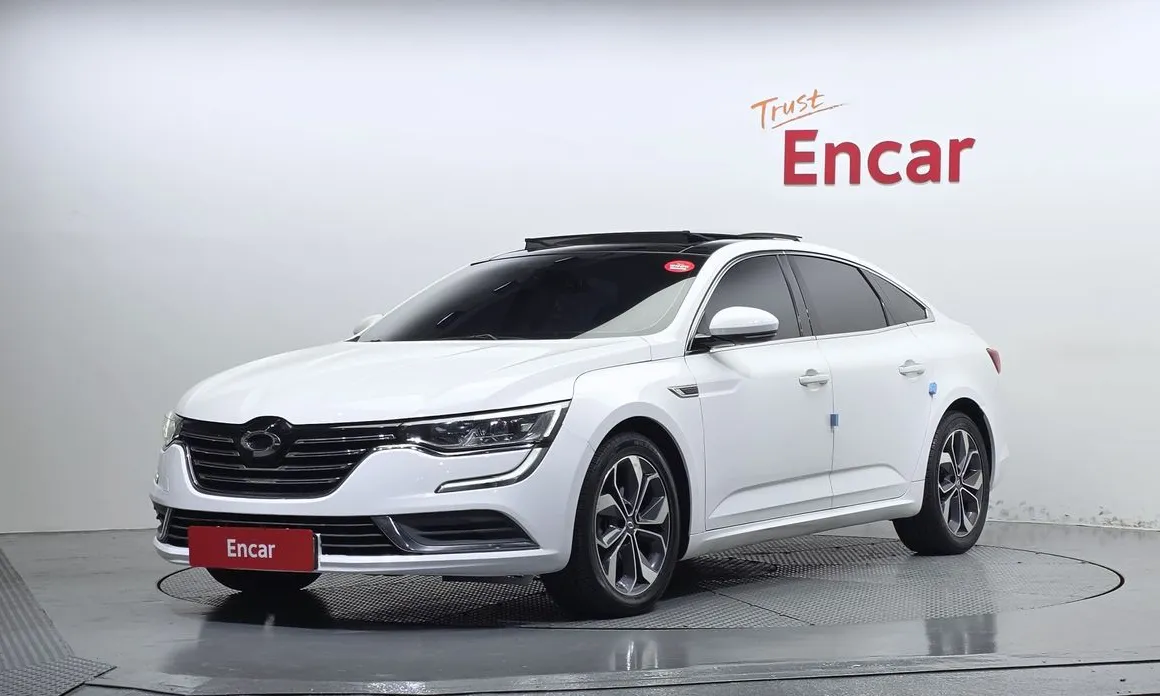 Renault SM6