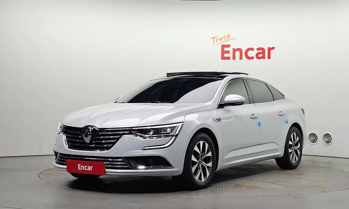 Renault SM6