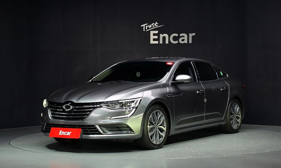 Renault SM6