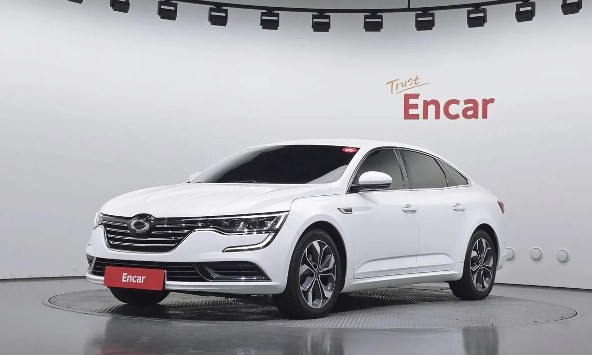 Renault SM6