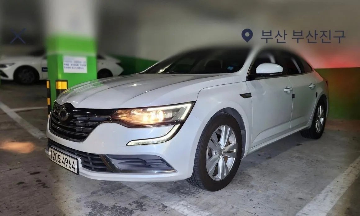 Renault SM6