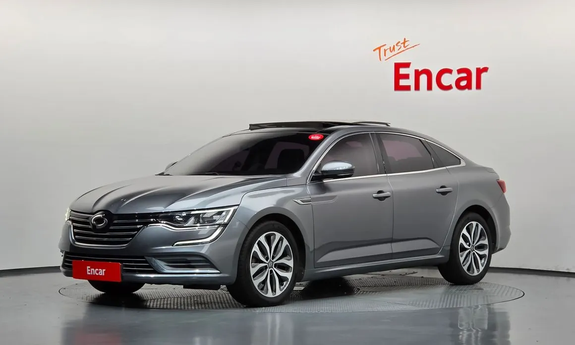 Renault SM6