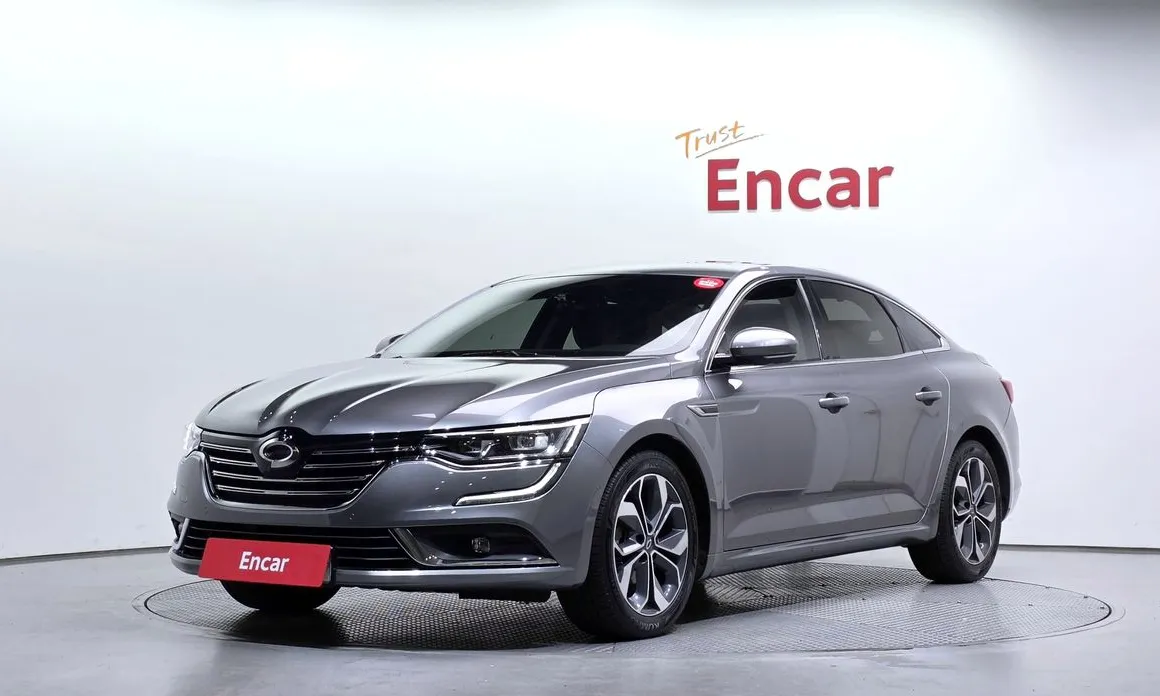 Renault SM6