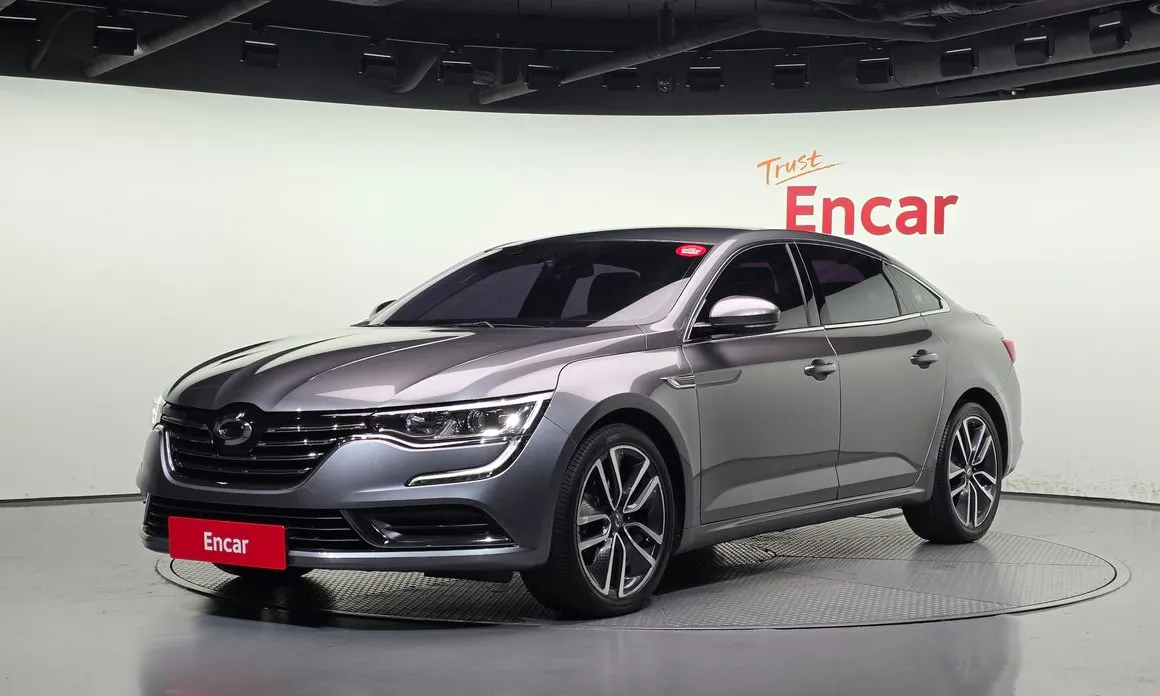 Renault SM6