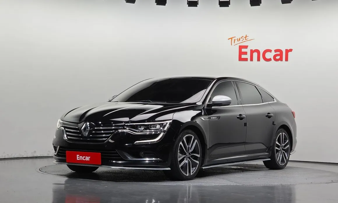 Renault SM6