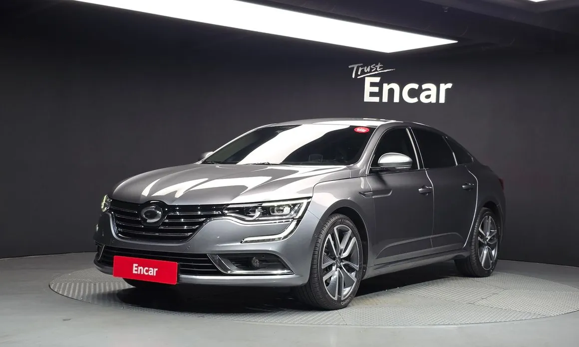 Renault SM6