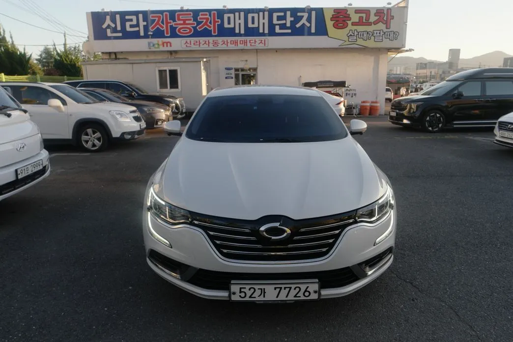 Renault SM6