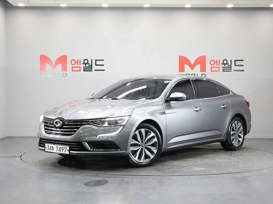 Renault SM6