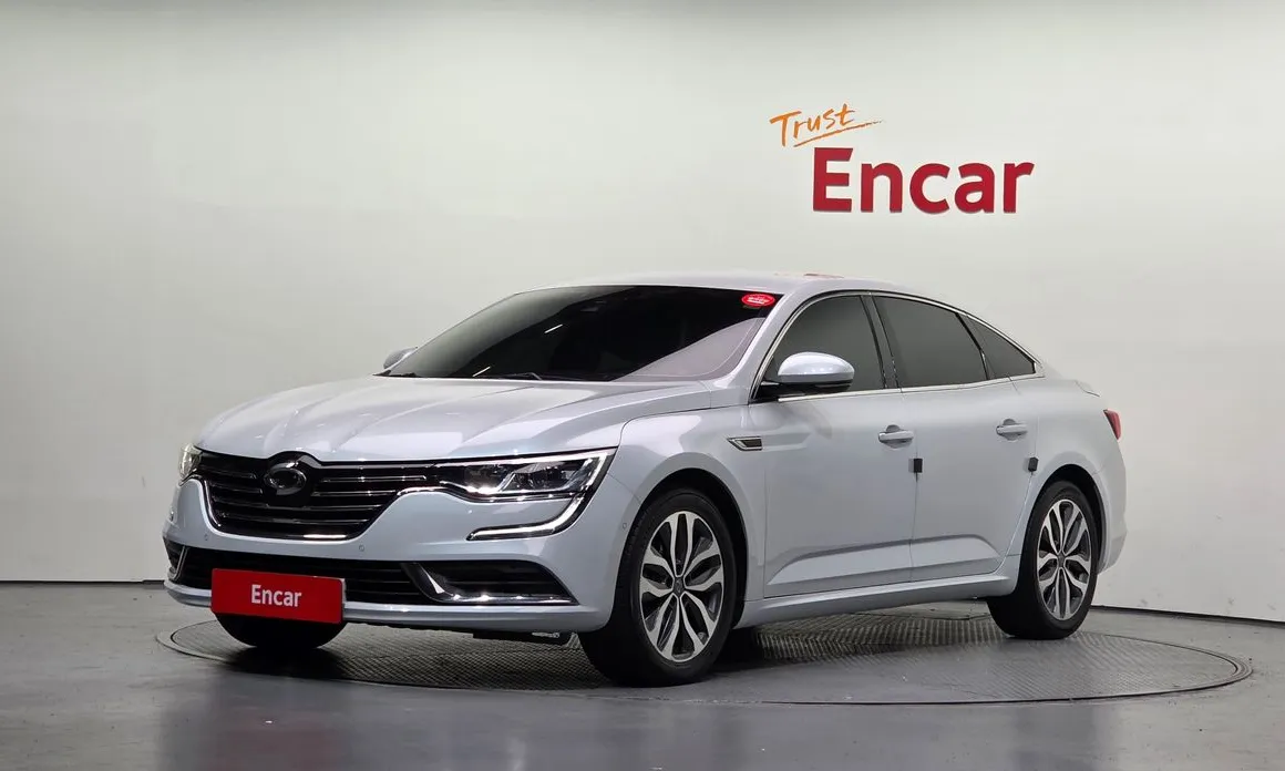 Renault SM6