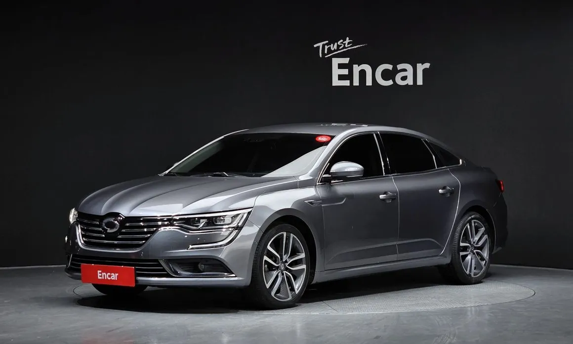 Renault SM6