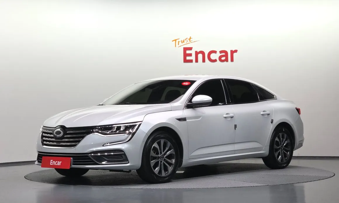 Renault SM6