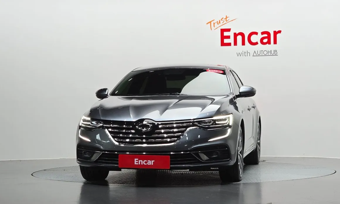 Renault SM6