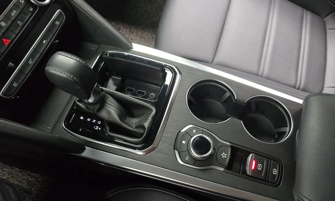 Renault SM6