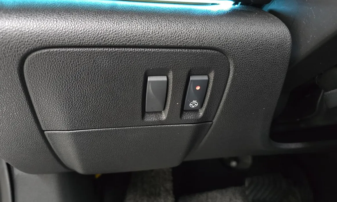 Renault SM6